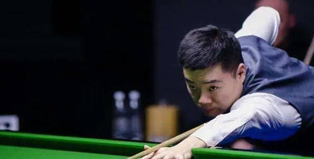 肋部被渗透 肋部被渗透