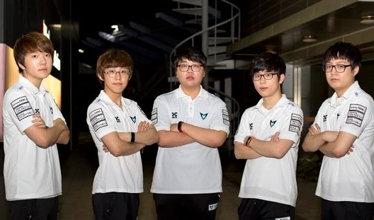 仓促轰门 仓促轰门
